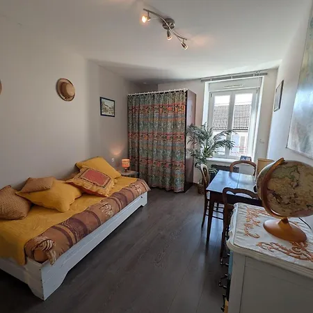 Paisible Proche Centre - 4 Pers. - Fr-1-589-849